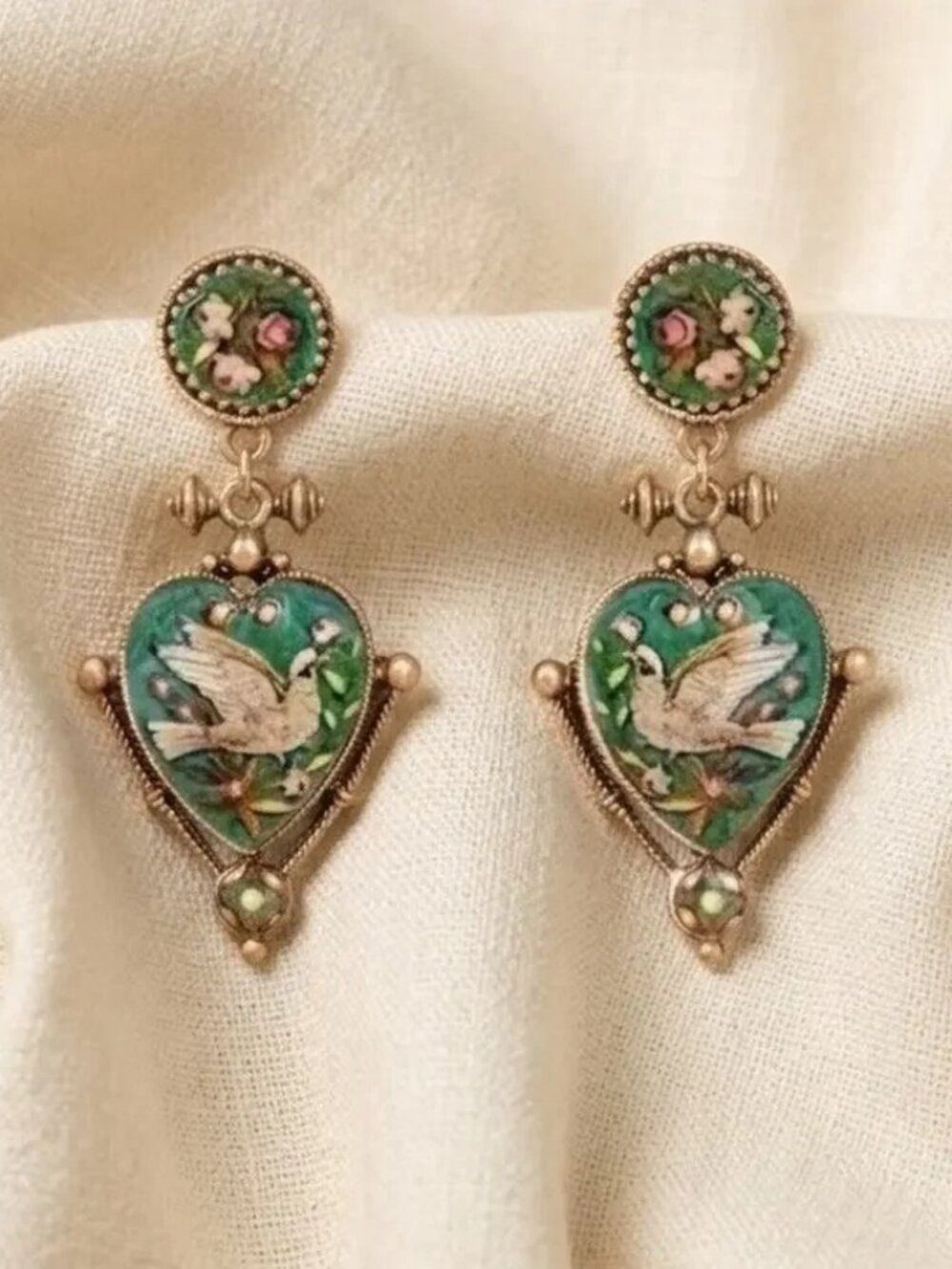 Museum Dove Bird Earrings Heart Ornate Flower VTG Palace Gold Court Love Green